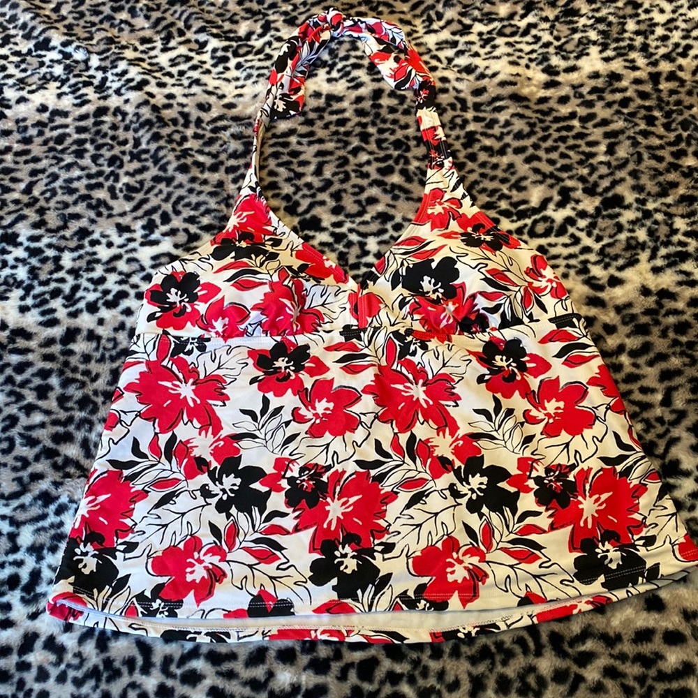 ⭐️5/$10⭐️Floral Tankini